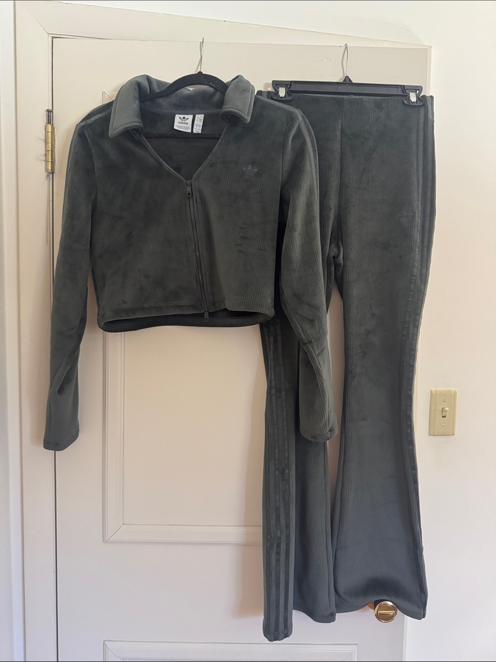 adidas Original Femme Galore Rib Cardigan & Pant set | SZ M/L - Picture 5 of 9